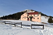 Sulle nevi del Rif. Gherardi (1650 m) e dell’ex-rif. C. Battisti (1670 m) ai Piani d’Alben l’8 febbraio 2019- FOTOGALLERY